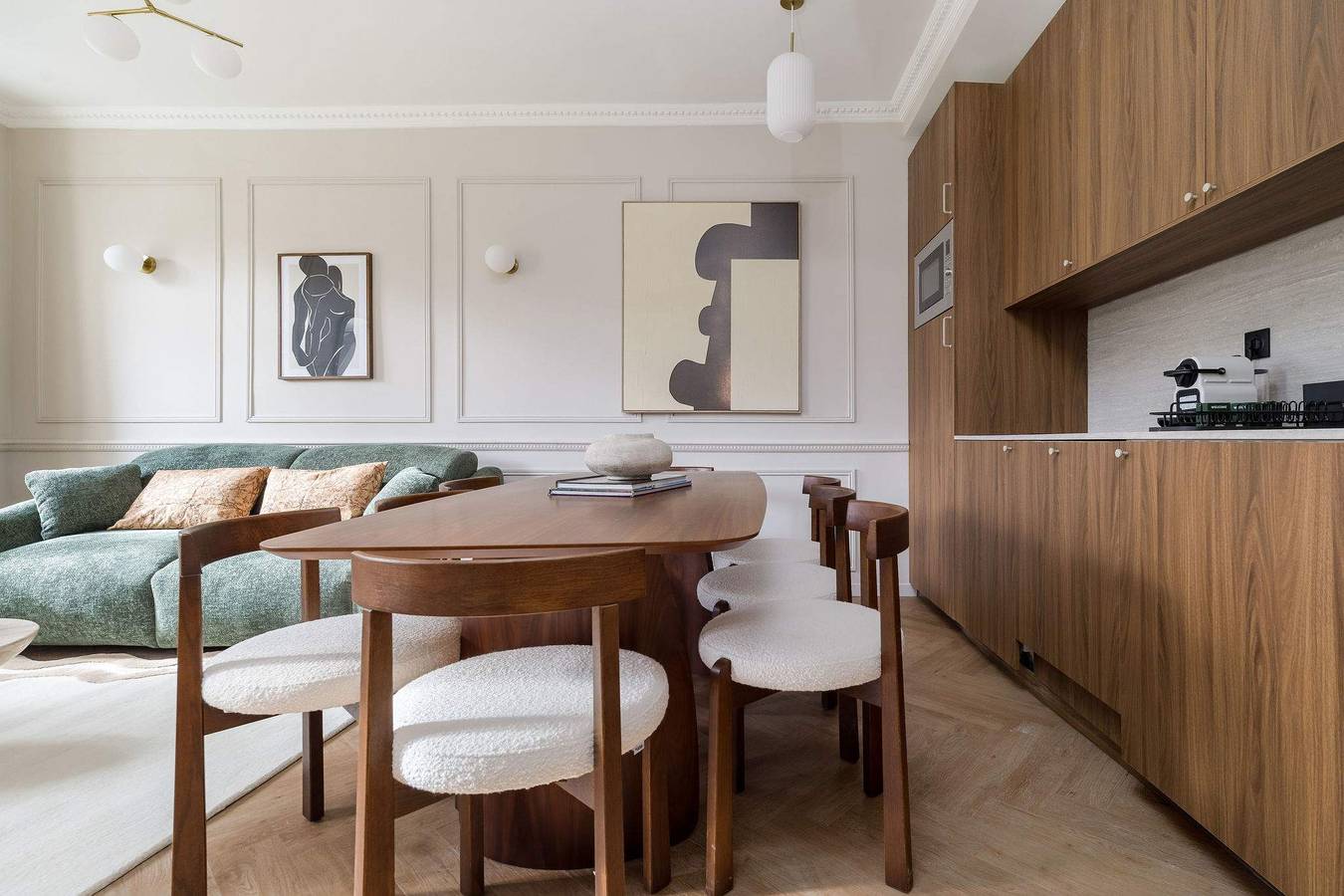Appartement entier, 8Pax Spacious Flat in Neuilly in Neuilly-sur-Seine, Hauts-de-Seine
