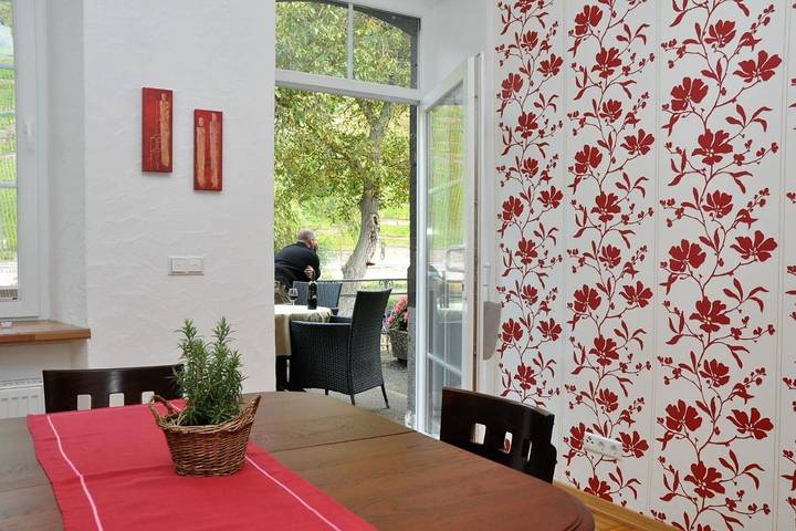 Gîte pour 4 personnes, avec vue et terrasse à Ernst - 2