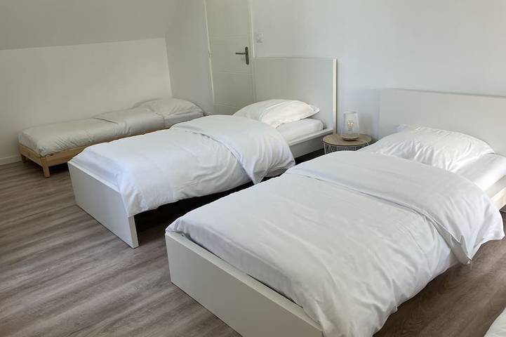 Location de vacances pour 8 personnes, avec terrasse à Le Minihic-sur-Rance - 4