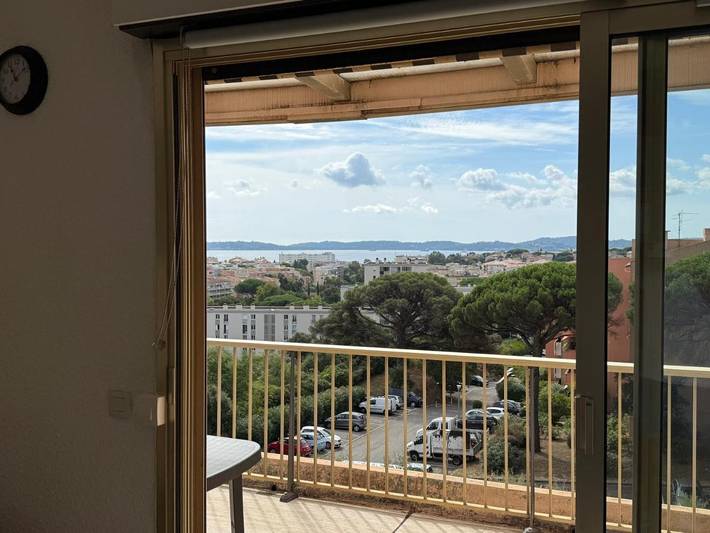 Chambre d’hôte pour 2 personnes, avec vue et balcon