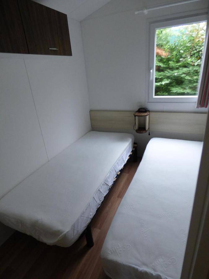 Camping pour 4 personnes, avec jardin ainsi que terrasse et piscine à Bretignolles-sur-Mer - 3