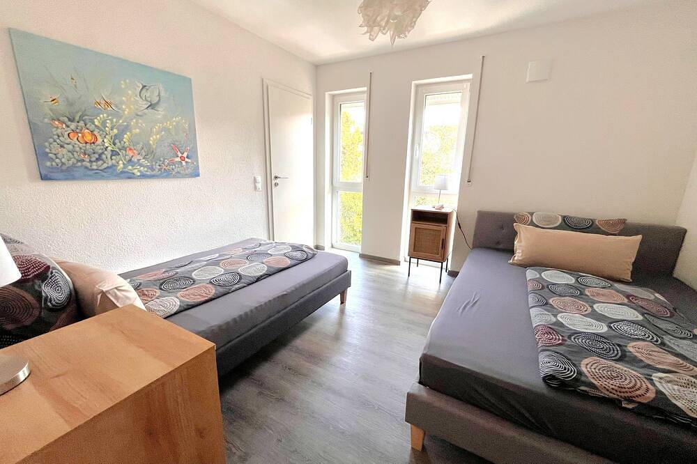 Ganze Wohnung, Ferienwohnung/App. für 9 Gäste mit 160m² in Friedrichshafen in Friedrichshafen, Region Bodensee-Oberschwaben