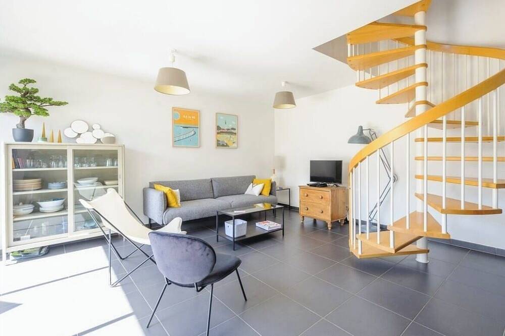 Bright house in the heart of the village-100m from the ocean-6people in Angoulins, La Rochelle region