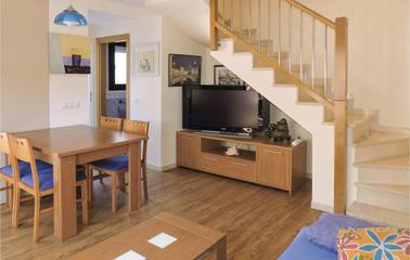 Maison De Vacances pour 4 Personnes dans Mont-roig del Camp, Baix Camp, Photo 2