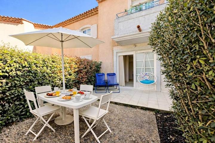Apartamento de vacaciones para 6 personas, con balcón y jardín - 1