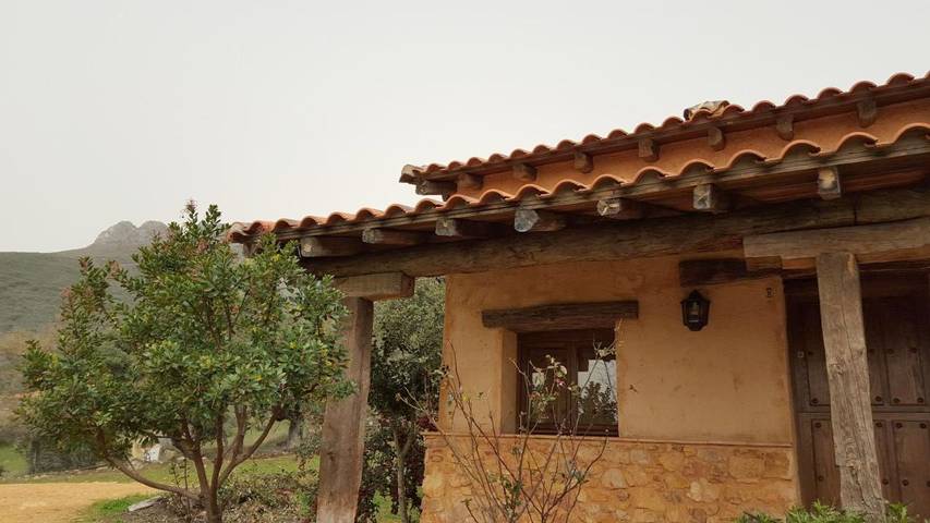 Casa rural para 6 personas, con vistas además de piscina y jardín en Las Villuercas - 3