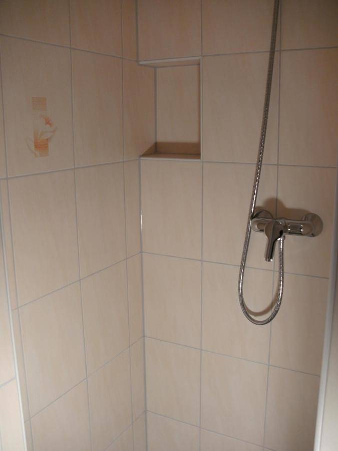 Ferienwohnung für 3 Personen, mit Garten und Ausblick sowie Seeblick, kinderfreundlich in Konstanz - 2