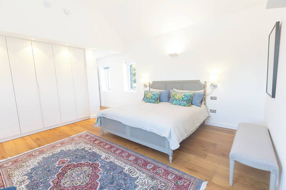 Luxury 2-bedroom cottage in spectacular location on Achill in Achill Island