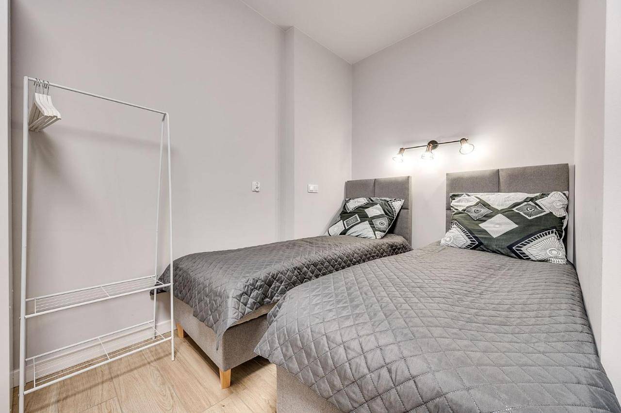 Cały apartament, Central Platinum Apartments 25 Studio z aneksem kuchennym i tarasem in Rybnik, Śląsk