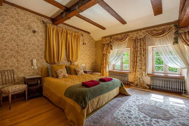 Luxury Five Bedroom Farmhouse for a Relaxing Stay in Mountains - Domaine Macky in Saulcy-sur-Meurthe, Saint-Dié-des-Vosges