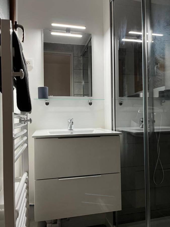 Appartement entier, One-Bedroom Apartment in Porté-Puymorens, Parc naturel régional des Pyrénées catalanes