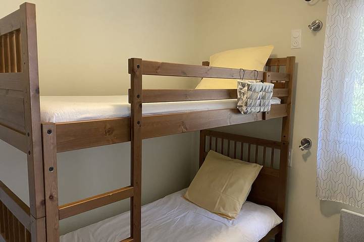 Location de vacances pour 6 personnes, avec terrasse et jardin, animaux acceptés à Allemagne-en-Provence - 4