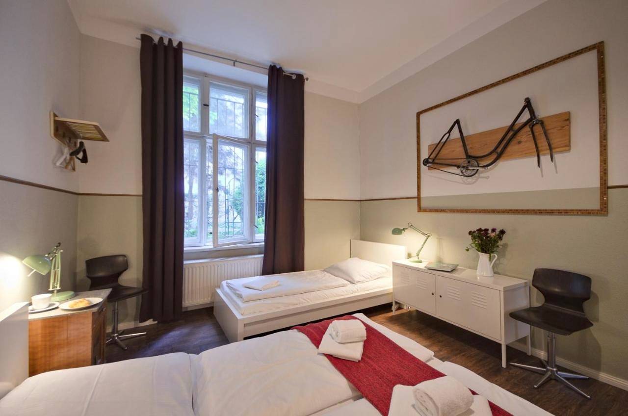 Ganze Wohnung, Two-Bedroom Apartment in Prenzlauer Berg Berlin, Berlin