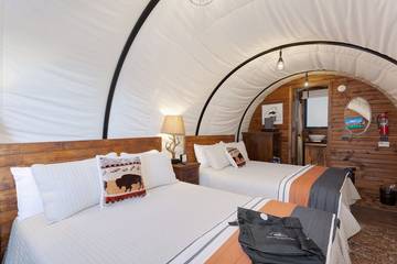 Camping for 4 Guests in Virgin, Zion National Park, Picture 3