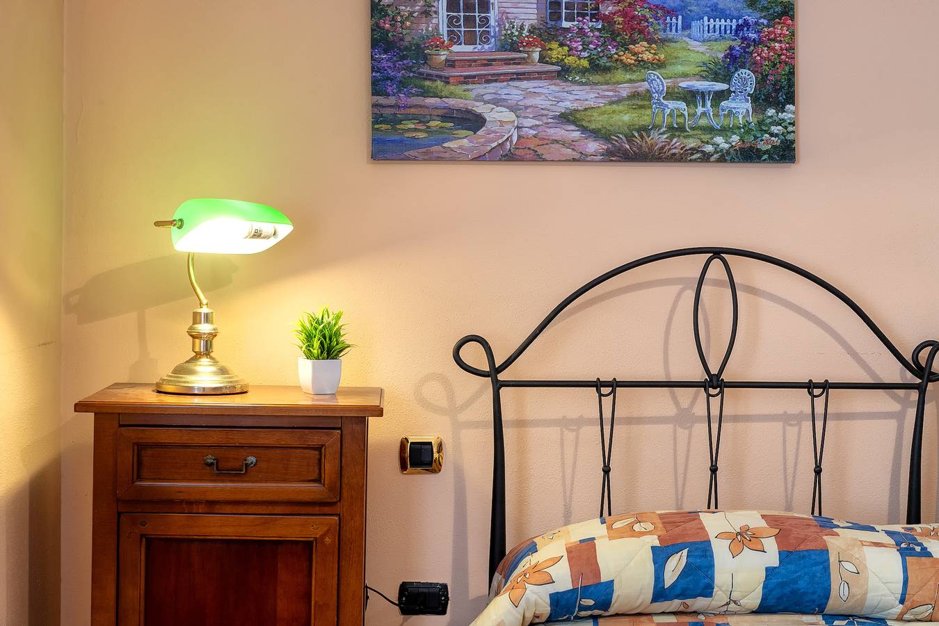 Chambre d'hôtes 'Tripla' avec vue sur la montagne, jardin privé et climatisation in Giave, Province de Sassari