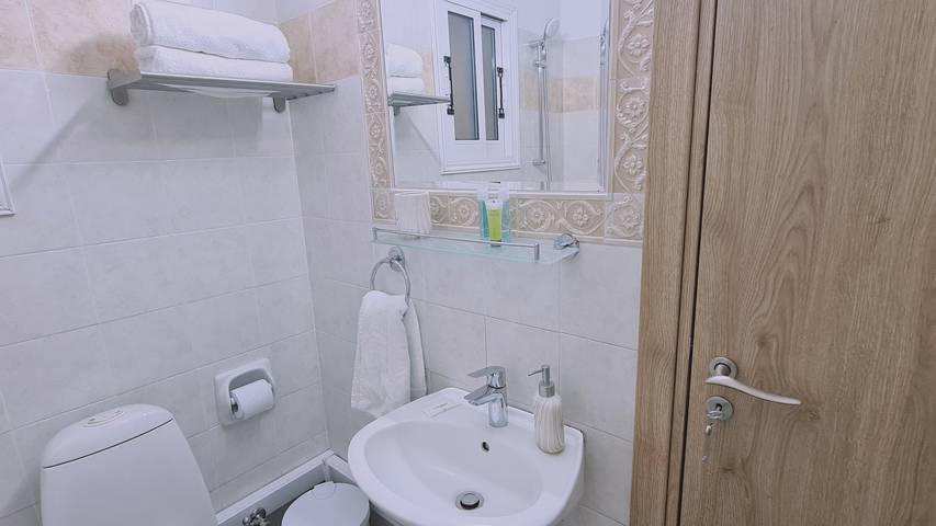 Ganze Wohnung, 83 Lim1  -  Stay Mermaid's Cove in Limassol, Südzypern