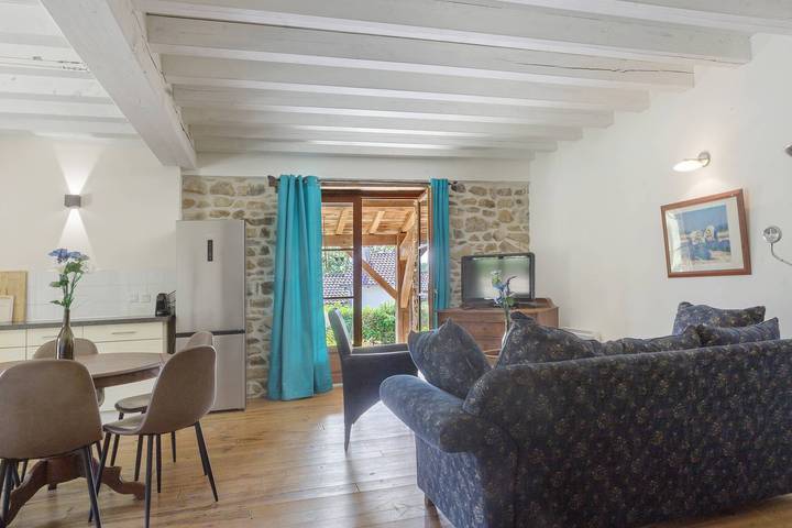 Casa vacanze Domaine de Bellac - 32 persone con piscina privata, terrazza e Wi-Fi in Roussines, Parco naturale regionale di Périgord-Limousin