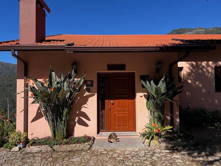 Villa para 10 pessoas, com Terraço e Jardim e ainda Piscina and Vista para o lago em 