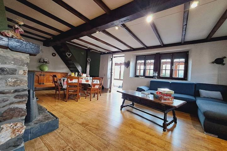 Gîte pour 6 personnes, avec Terrasse et Jardin