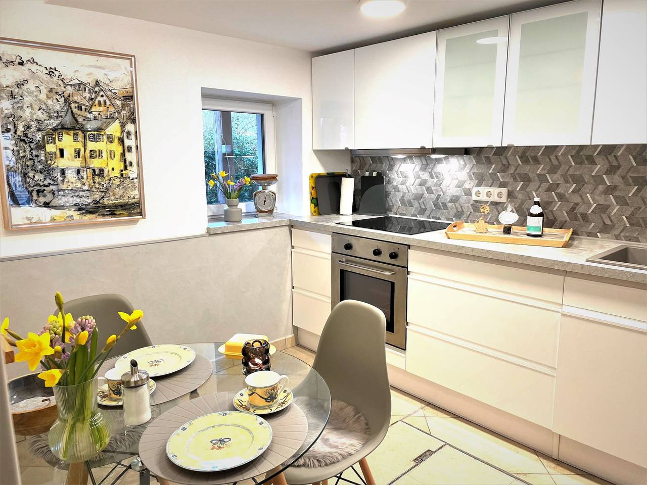 Apartamento entero, Apartamento 'Graf' con terraza privada, jardín comunitario y Wi-Fi in Tubinga, Neckar-Alb