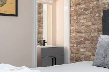 Apartment for 8 People in Dartford, Kent, Photo 4