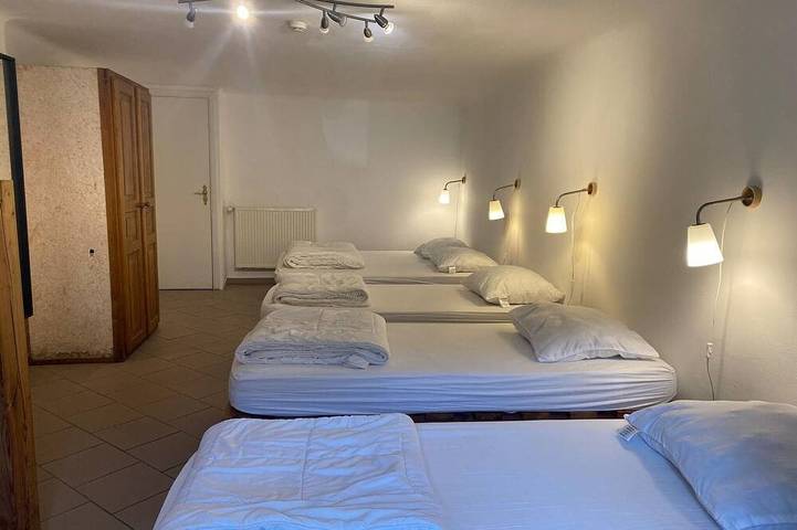 Location de vacances pour 30 personnes, avec Jacuzzi ainsi que Jardin et Sauna à Lierneux - 3