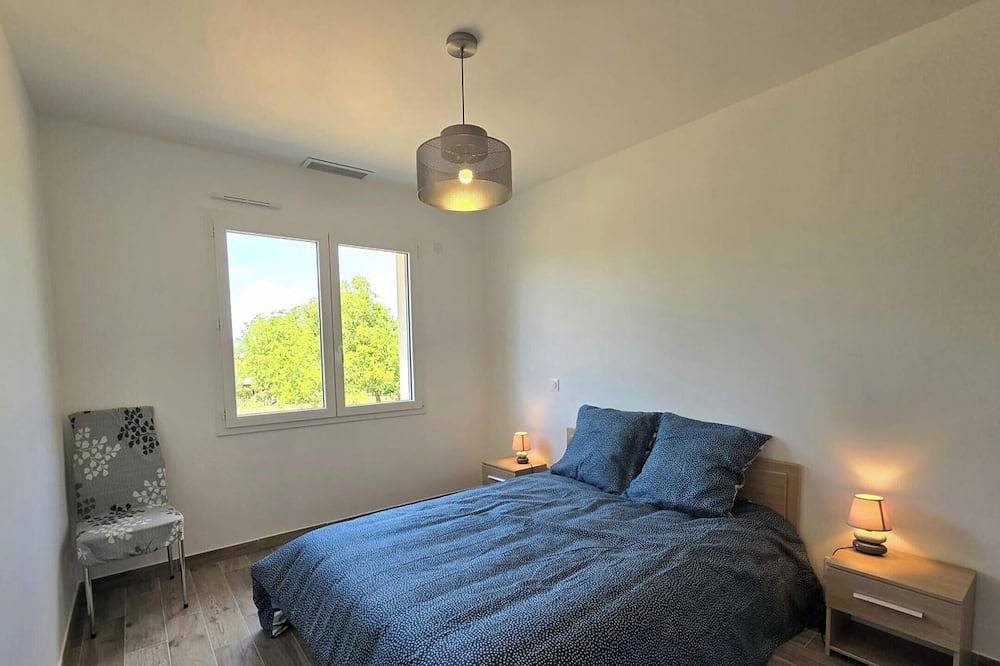 Appartement entier, Maison neuve avec clim - 4 pers. vue château in Excideuil, Périgord Vert