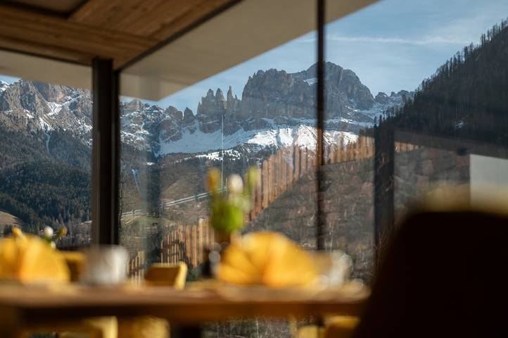 Ganze Wohnung, Ferienwohnung 'König Laurin' mit Bergblick, Gemeinschaftsterrasse und Wi-Fi in St. Zyprian, Tiers