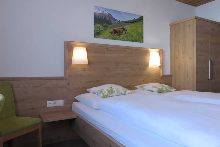 Hütte für 2 Personen, mit Balkon und Sauna sowie Garten, mit Haustier in Nauders