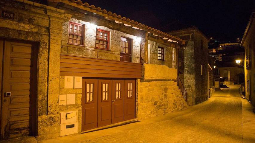 Location de vacances pour 6 personnes, avec vue et jardin, adapté aux familles dans Sistelo - 3