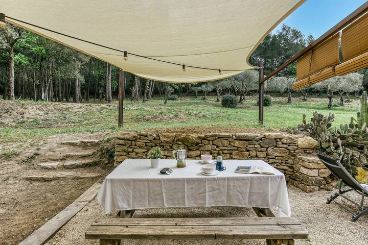 Mas Tarres La Olivera: Pool, Rural Retreat, Garden, Wifi, Girona Costa Brava in Madremanya, Gironès