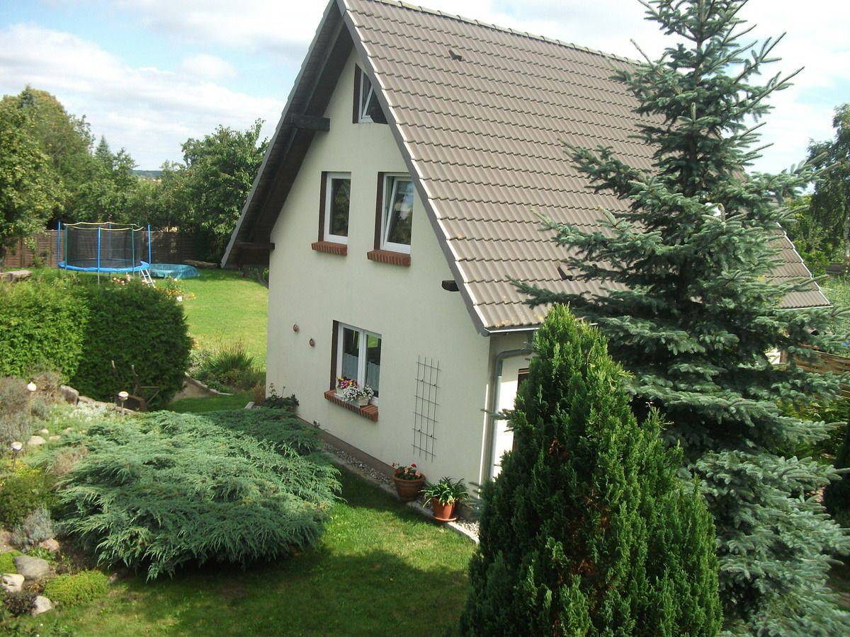 Komfortables Ferienhaus mit Terrasse in der Mecklenburgischen Seenplatte in Grabowhöfe, Mecklenburgische Seenplatte
