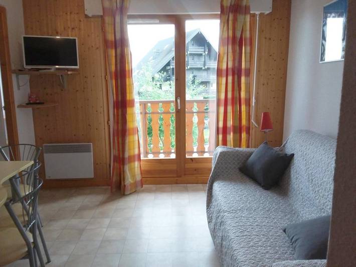 Gîte pour 4 personnes, avec terrasse ainsi que vue et vue sur le lac à Thollon-les-Mémises - 4