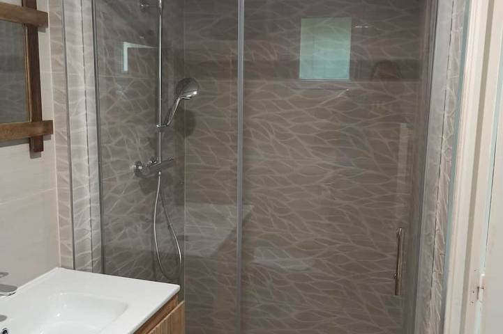 Gîte pour 4 personnes, avec jacuzzi ainsi que sauna et jardin à Villainville - 3