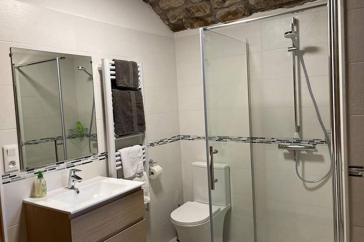 Gîte pour 2 personnes, avec jardin ainsi que terrasse et piscine à Payzac (Ardèche) - 3