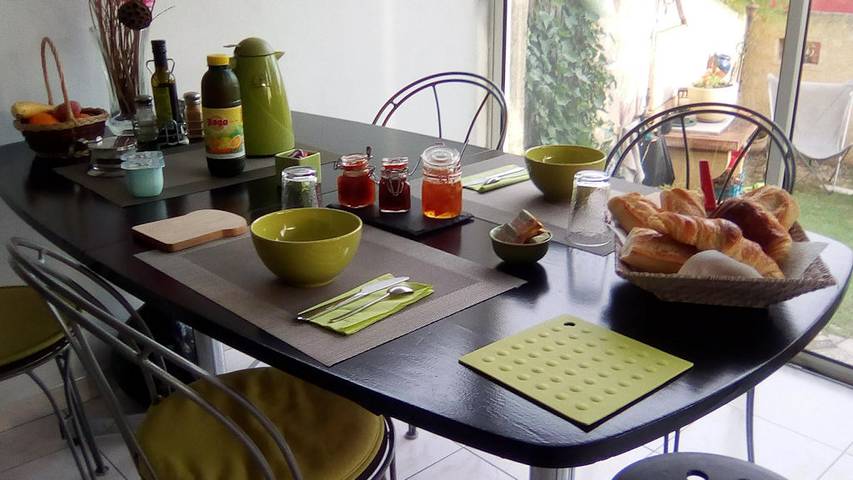 Chambre d’hôte pour 5 personnes, avec jardin en Provence - 4