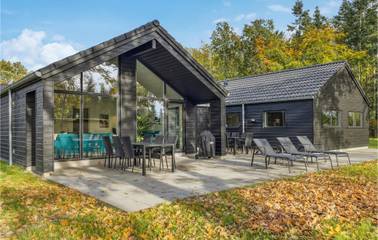 Ferienhaus für 12 Personen, mit Seeblick und Garten sowie Sauna, mit Haustier in Krakow am See