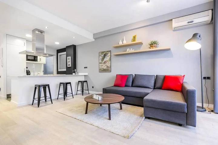 Hel lejlighed, Ferielejlighed for 4 personer med balkon in Barcelona Centre, Barcelona