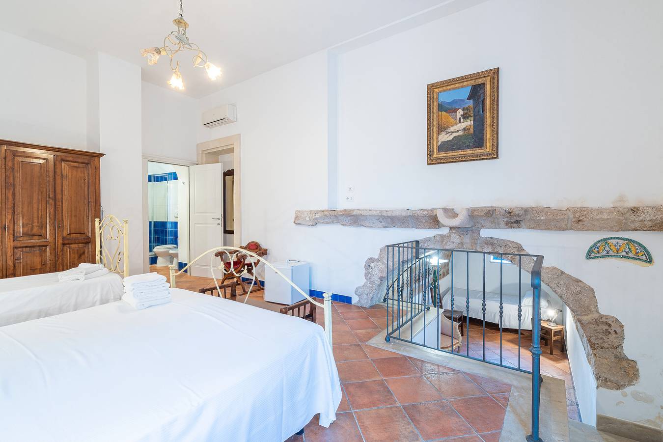 Camera 'Al Palmento Relais - R3' con piscina condivisa, Wi-Fi e aria condizionata in Siracusa, Siracusa e dintorni