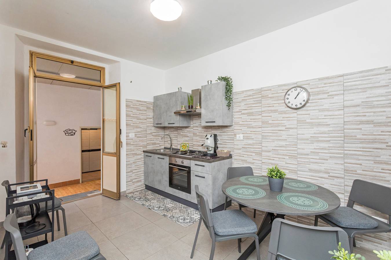 Apartamento entero, Apartamento 'La Casa Di Aga' con Terraza Privada, Wi-Fi y Aire Acondicionado in Catania, Provincia de Catania