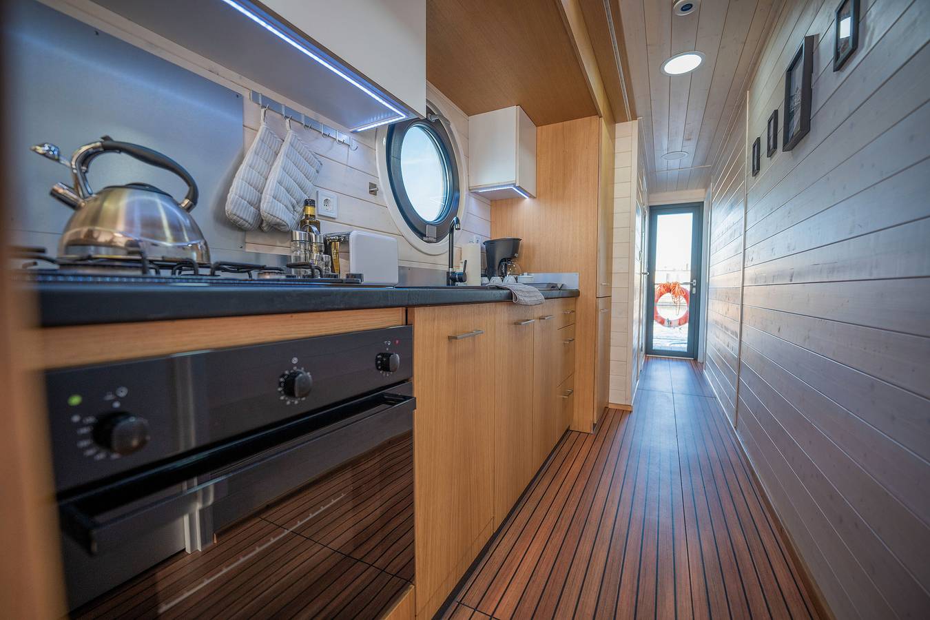 Wasserromantik auf dem Hausboot: Miami Woma D13 - Ihr schwimmendes Paradies! in Röblinsee, Fürstenberg/Havel