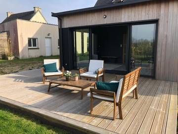 Gîte pour 4 personnes, avec vue et jardin, adapté aux familles à Carhaix-Plouguer