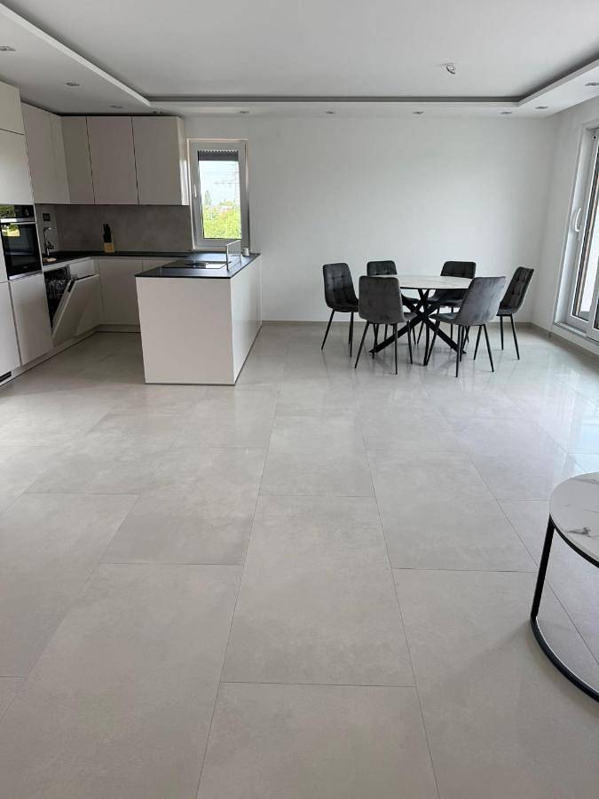 Ganze Wohnung, Luxus Appartement- Waldheim in Offenbach, Südhessen