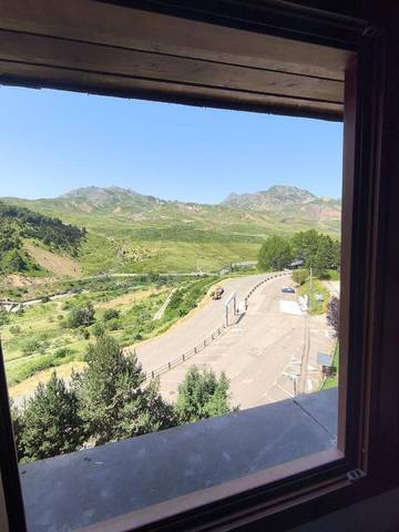 Gîte pour 4 personnes, avec vue et piscine dans Formigal