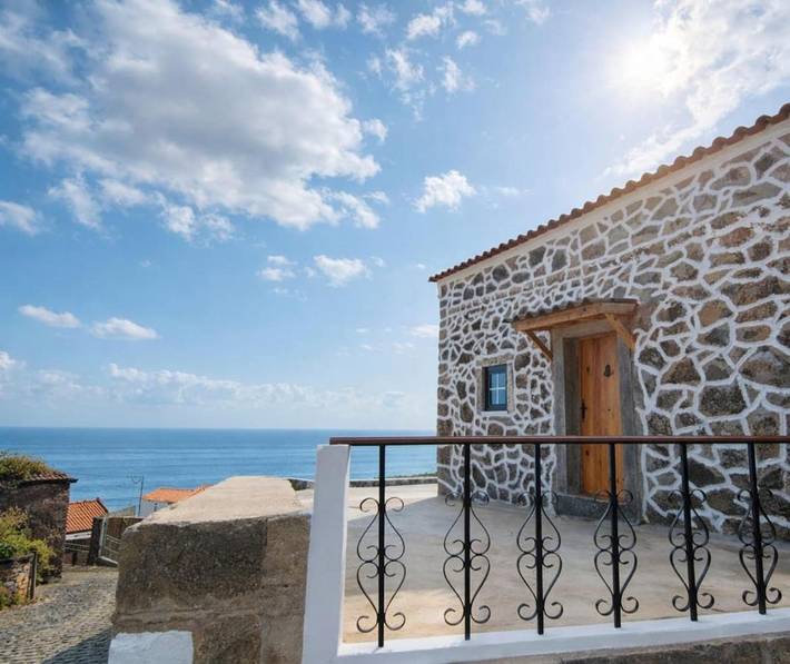 Casa rural para 5 personas, con Terraza además de Jardín y Vistas en Terra-Cha