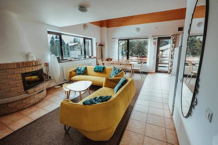 Gîte pour 6 personnes, avec jardin et vue à Sinaia