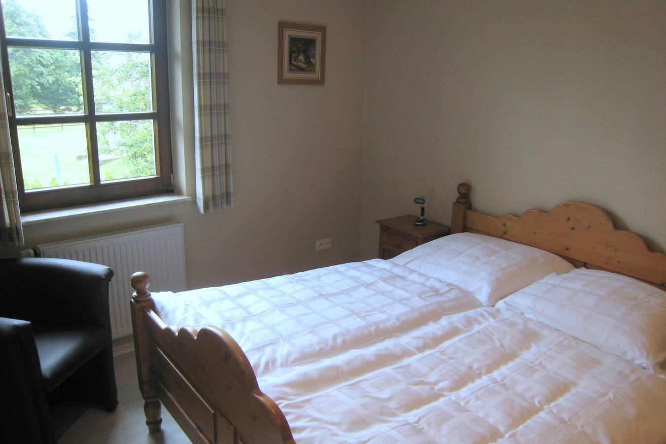 Ganze Ferienwohnung, 4-Bett-Ferienwohnung Gartenblick in Steffeln, Vulkaneifel