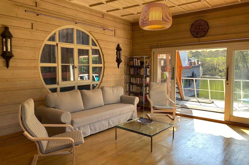 Maison Flottante en Pleine Nature à 35 mn de Paris in Vigneux-sur-Seine, Essonne