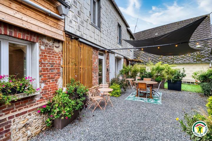 Gîte pour 6 personnes, avec terrasse, animaux acceptés