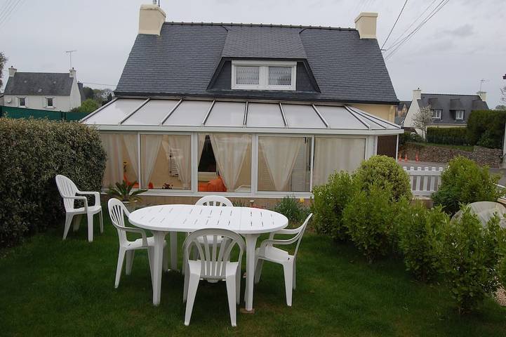Maison de vacances pour 5 personnes, avec jardin et balcon à Melgven